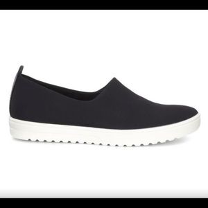ECCO Fara Slip On Sneakers. Size: 9 (Ecco 40)